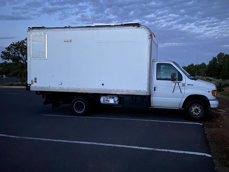 Picture 2/10 of a 1998 ford e350 camper truck for sale in Fair Oaks, California