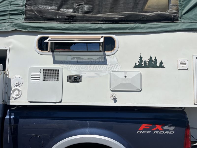 Picture 3/22 of a Ford F250 + StarCraft Camper for sale in North Bend, Washington