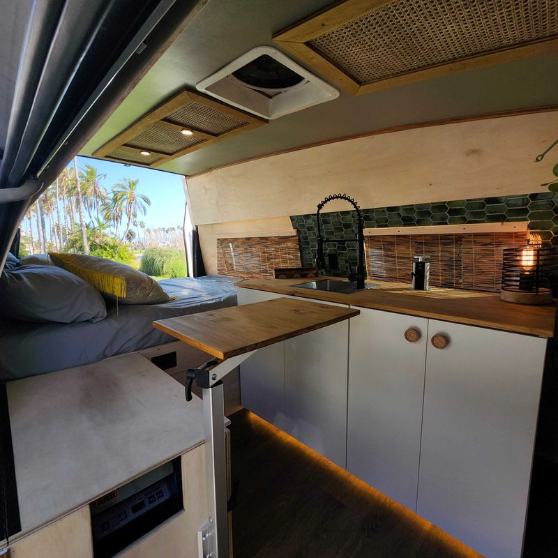 Picture 2/19 of a 🚐 2009 Ford Econoline E-250 Camper Van — Off-Grid Adventure for sale in El Segundo, California