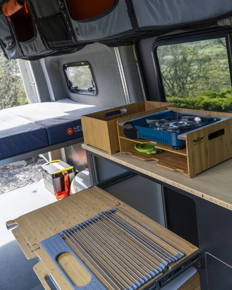 Picture 5/32 of a 2022 Mercedes-Benz Sprinter 144 RWD Adventure Wagon for sale in Hood River, Oregon