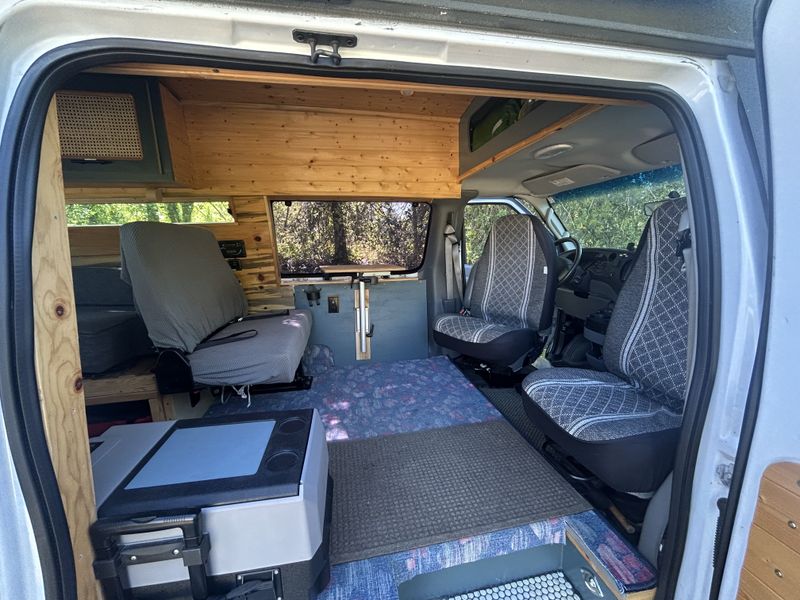 Picture 5/20 of a E250 HiTop for sale in Santa Rosa, California