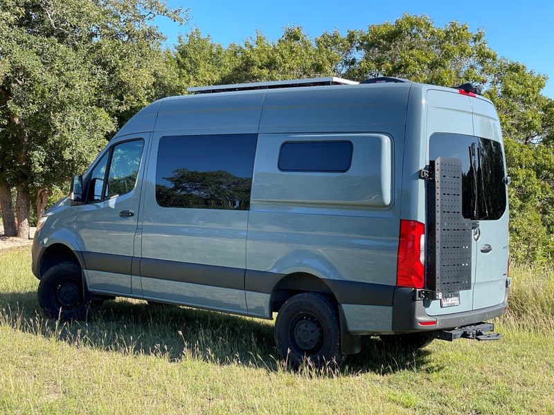 Picture 4/23 of a 2020 Sprinter 4x4 Seats up to 7(San Antonio) for sale in San Antonio, Texas