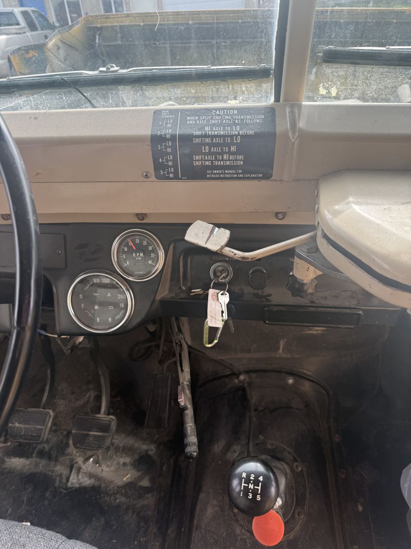 Picture 3/10 of a 1987 Chevrolet Bluebird w/ Cuttler Hammer Transmission for sale in Bozeman, Montana