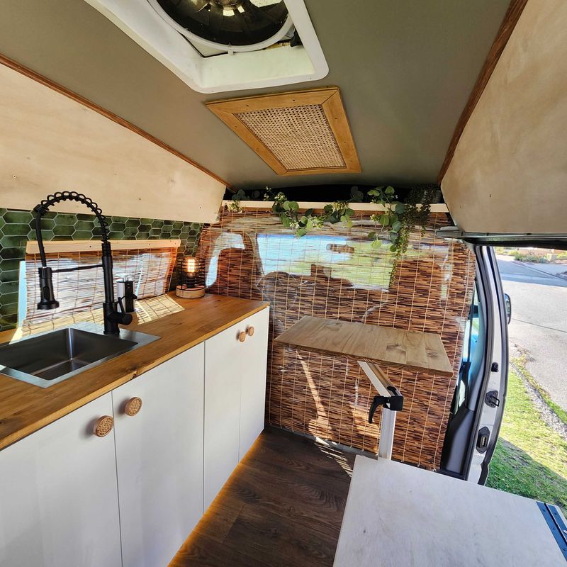 Picture 4/19 of a 🚐 2009 Ford Econoline E-250 Camper Van — Off-Grid Adventure for sale in El Segundo, California