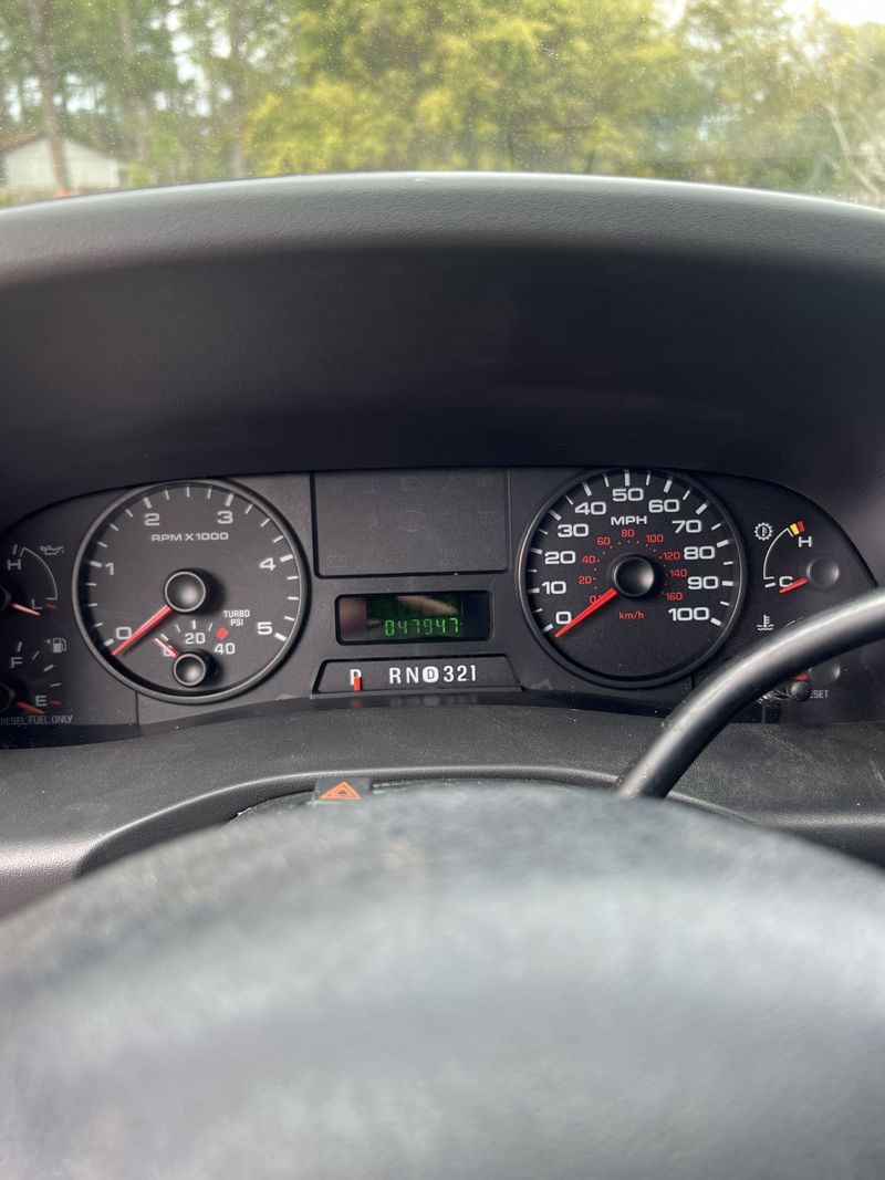 Picture 2/16 of a 2006 f450 6.0L Diesel Box Truck for sale in Navarre, Florida