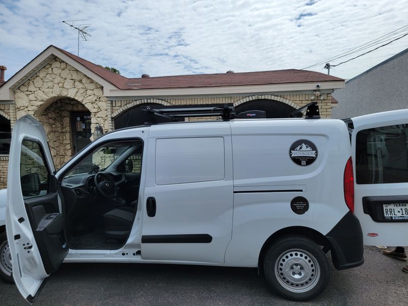 Picture 2/8 of a 2021 RAM PROMASTER CITY CARGO TRADESMAN 122.4"WB for sale in Dallas, Texas