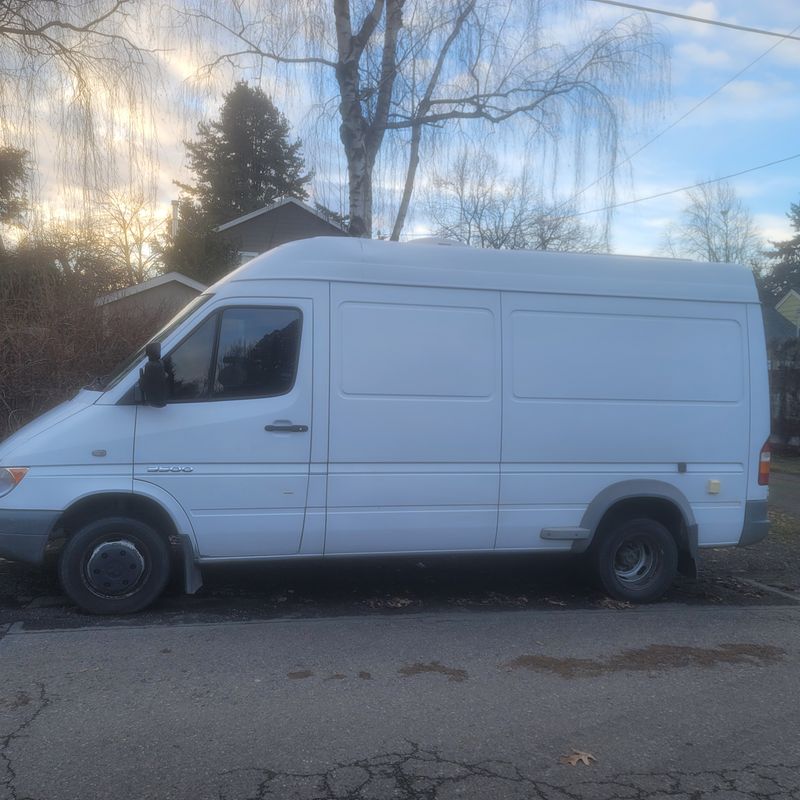 Picture 1/10 of a 2005 converted dodge sprinter 3500 high roof for sale in Portland, Oregon