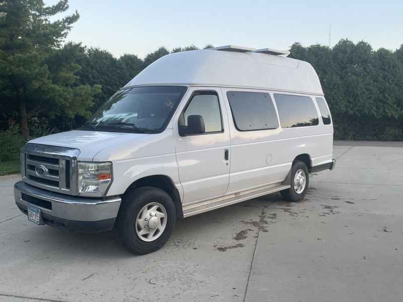 Picture 2/11 of a 2008 Ford Econoline Extended Length Raised Roof for sale in La Crescent, Minnesota
