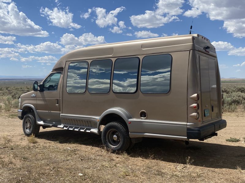 Picture 5/11 of a 2009 TurtleTop VanTerra XL 4x4 Passenger Van for sale in Questa, New Mexico