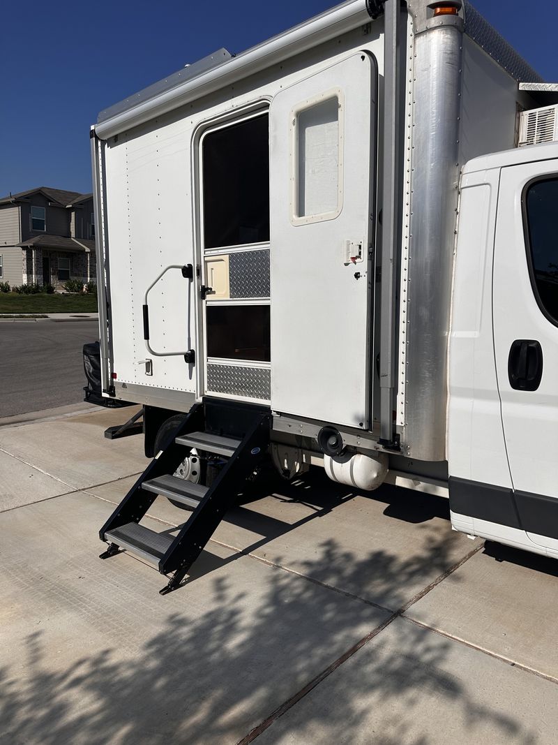 Picture 2/28 of a  Box Truck-Ram Promaster 3500  for sale in Elgin, Texas