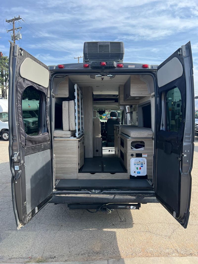 Picture 4/30 of a 2023 Winnebago Solis 59PX for sale in San Francisco, California