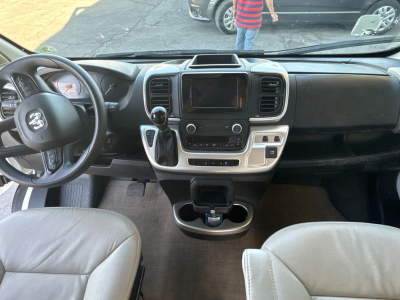 Picture 5/20 of a Thor 2023 Tellaro 20A - RAM 3500 Pro Master for sale in Las Vegas, Nevada