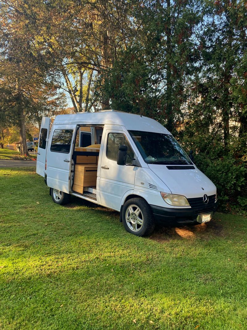 Picture 3/16 of a 2005 dodge / Mercedes sprinter 118 wb high roof camper van  for sale in Arlington Heights, Illinois