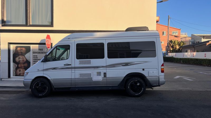 Picture 1/22 of a 2006 Roadtrek SS Agile 19ft for sale in Sunset Beach, California