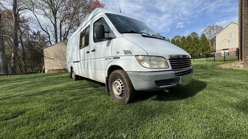 Picture 3/6 of a 2003 Dodge Sprinter 2500 camper conversion for sale in Hickory, North Carolina