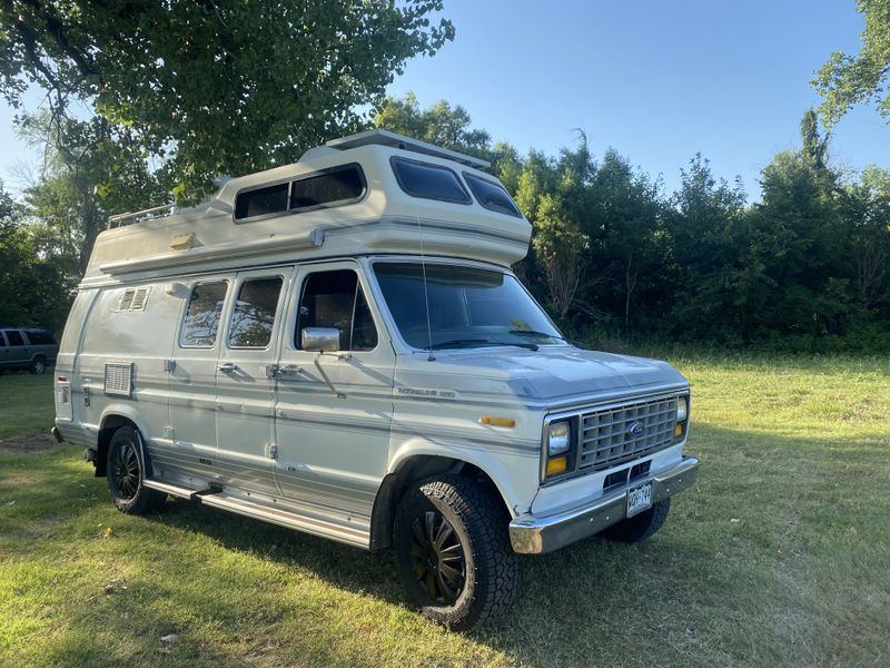 Ford econoline hot sale camper van craigslist