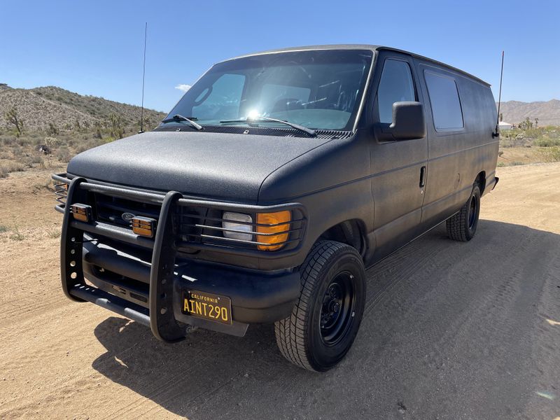 Picture 3/33 of a Ford E350 Econoline Sport Van for sale in Yucca Valley, California