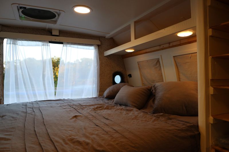 Picture 3/15 of a ** Price Drop!!! 2003 Ford E-450 7.3L Turbo Diesel for sale in Stoughton, Wisconsin