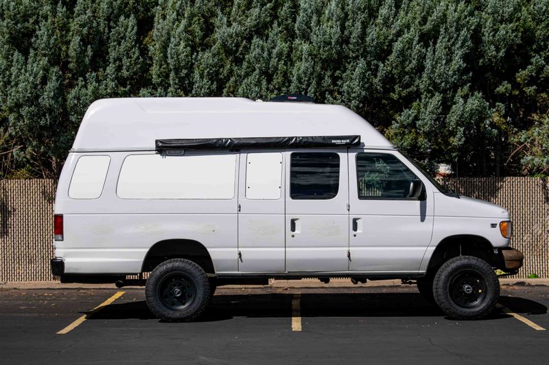 Picture 4/38 of a Ford E-350 NEW 7.3L Diesel  Motor, Hightop & 4x4 for sale in Salt Lake City, Utah