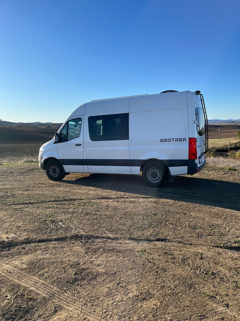 Picture 3/18 of a 2021 Mercedes Sprinter 2500 for sale in Van Nuys, California