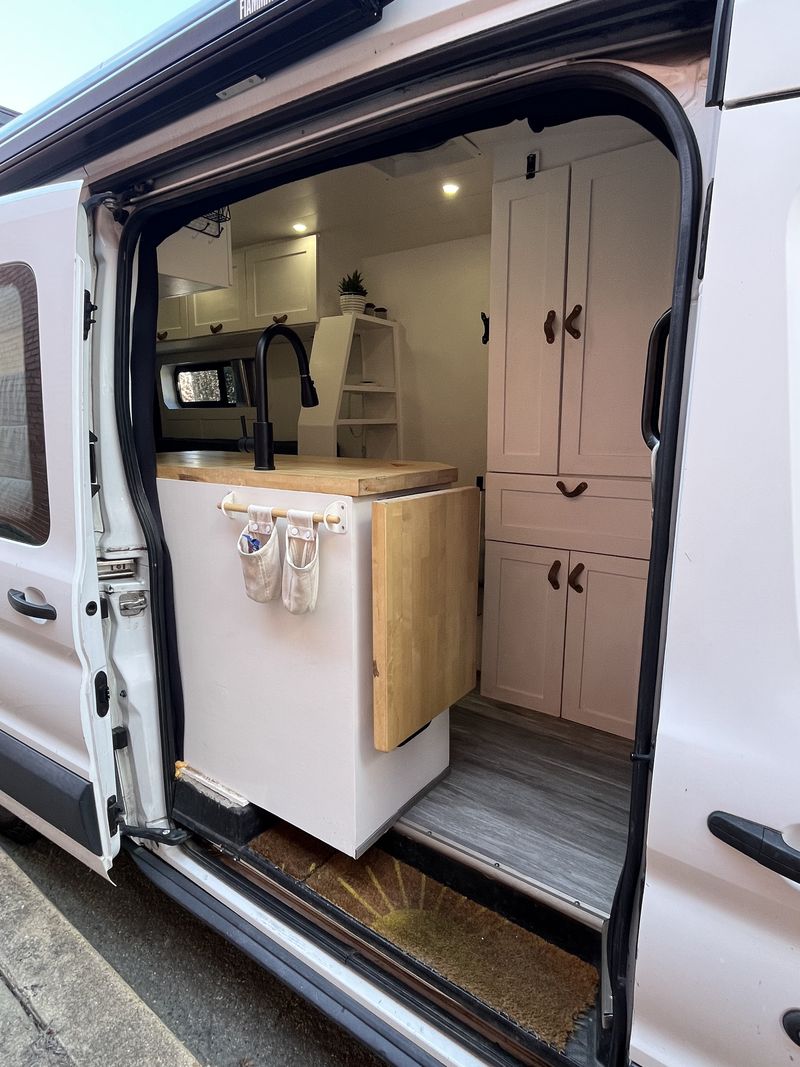 Picture 4/27 of a 2015 Ford Transit 350HD Extended High Roof for sale in Richmond, Virginia