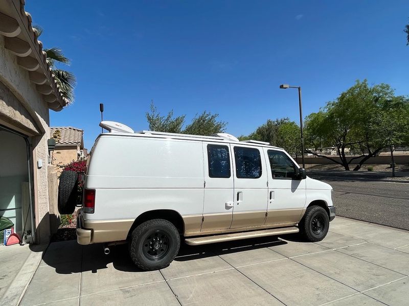 Picture 4/17 of a 2009 E250 Solo Camper van (76k miles) for sale in Surprise, Arizona