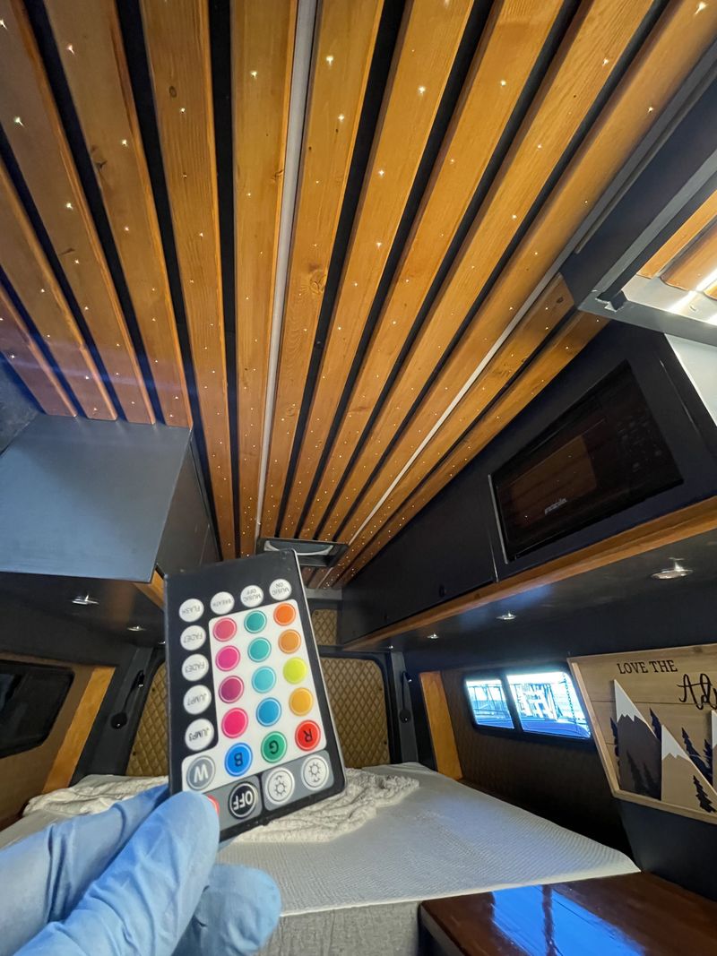 Picture 4/15 of a Under Warranty 144”Sprinter - Financing Available  for sale in Las Vegas, Nevada
