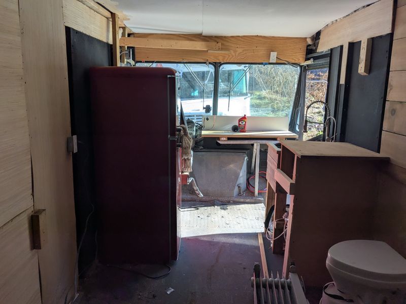 Picture 3/4 of a 1994 Ford F59 for sale in Mars Hill, North Carolina