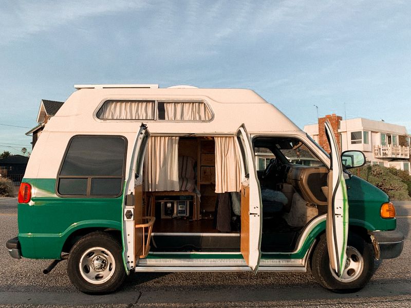 Picture 2/36 of a 2002 Dodge Ram Van 1500 Camper for sale in Santa Cruz, California