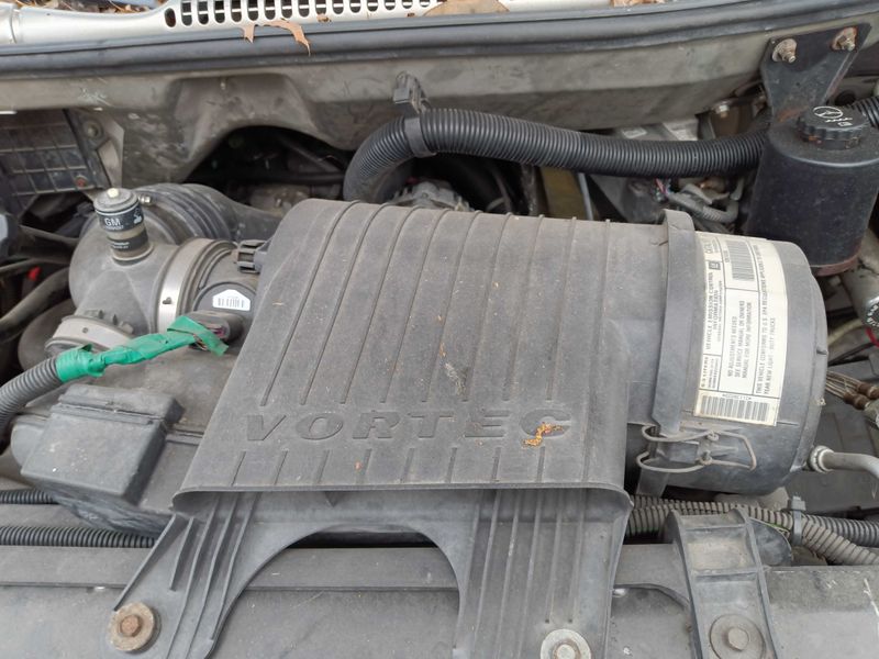 Picture 5/17 of a 2003 GMC SAVANNA 1500 Passenger for sale in Red Bud, Illinois