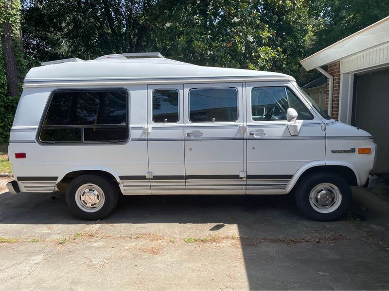Picture 6/15 of a 1992 GMC Vandura 1500 for sale in Norfolk, Virginia