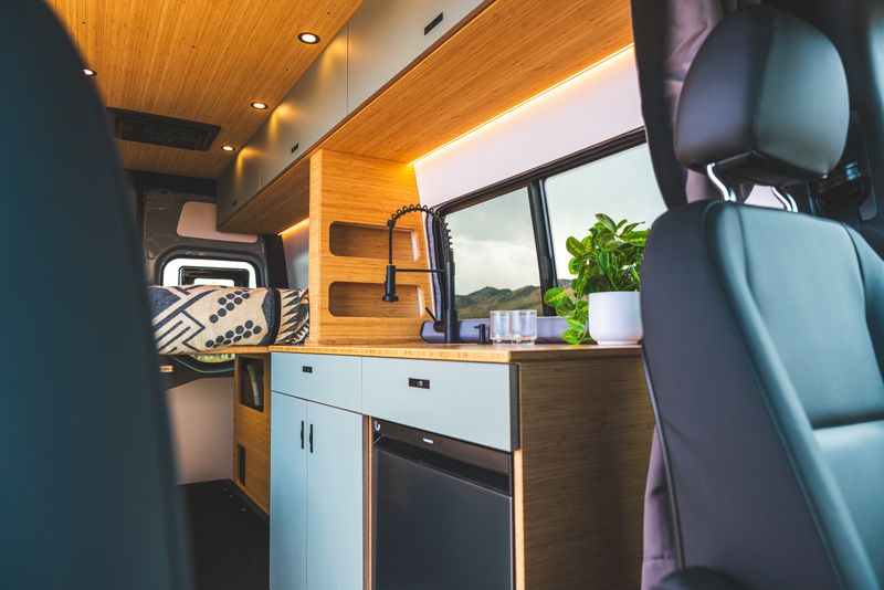 Picture 5/22 of a 2026 Geotrek Flatiron Sprinter 144 AWD for sale in Boulder, Colorado