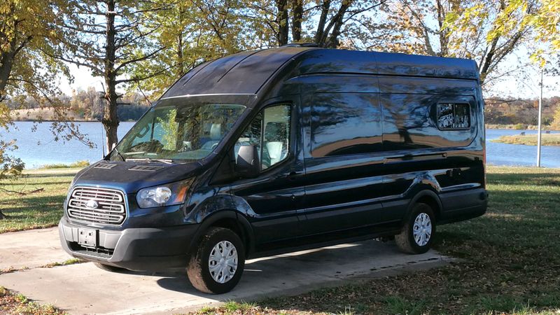Picture 1/23 of a 2019 Ford Transit 250 Deluxe Camper Van for sale in Shawnee, Kansas