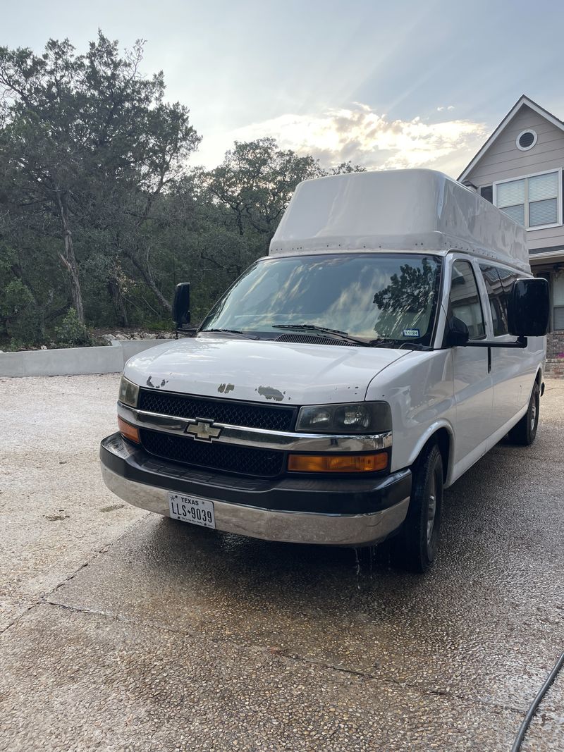 Picture 5/30 of a 2012 Chevrolet Express G3500 Campervan for sale in San Antonio, Texas
