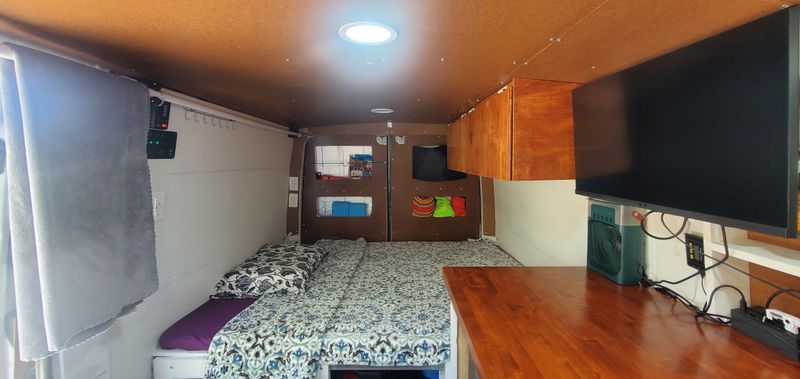 Picture 4/22 of a 2014 Sprinter 2500 for sale in San Jose, California