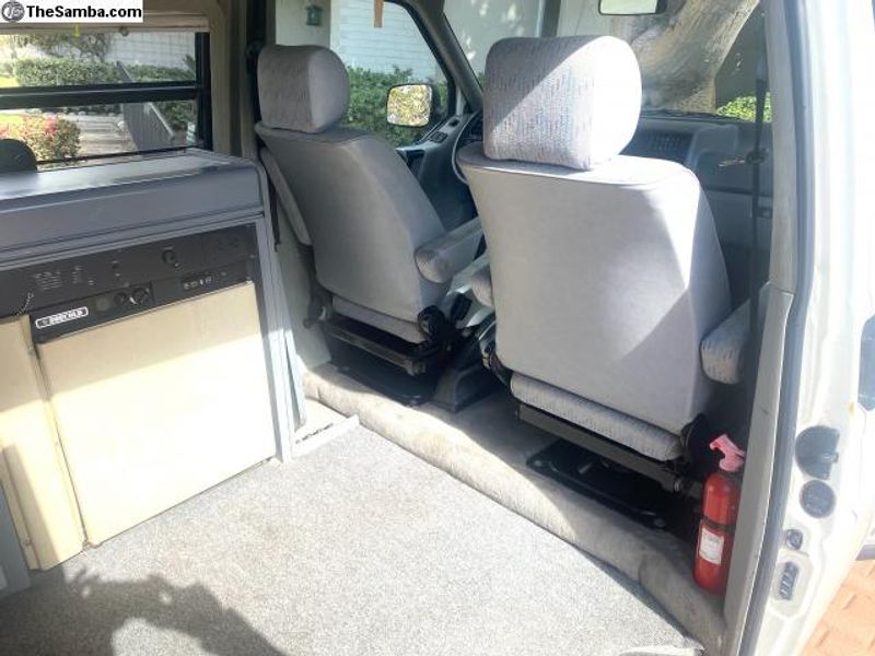 Picture 4/9 of a 1995 Volkswagen Eurovan for sale in Newport Beach, California