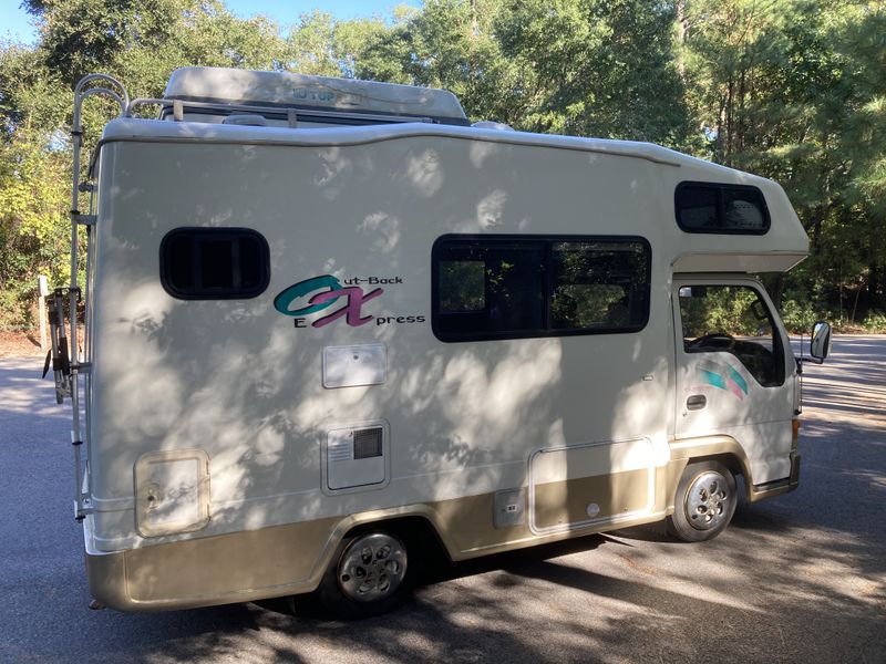 Picture 4/38 of a Remodeled Isuzu Elf Camper  for sale in Emerald Isle, North Carolina