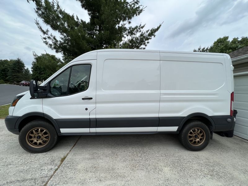Picture 2/19 of a 2016 Ford Transit 250 3.2L Diesel 144 Medium Roof  for sale in Harrisburg, Pennsylvania