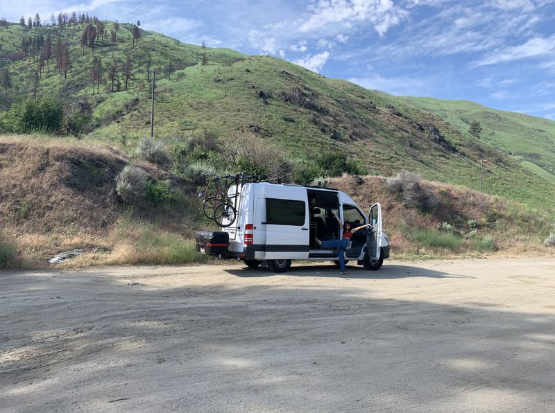 Picture 3/18 of a 2014 Mercedes Sprinter Camper Van for sale in Laguna Beach, California