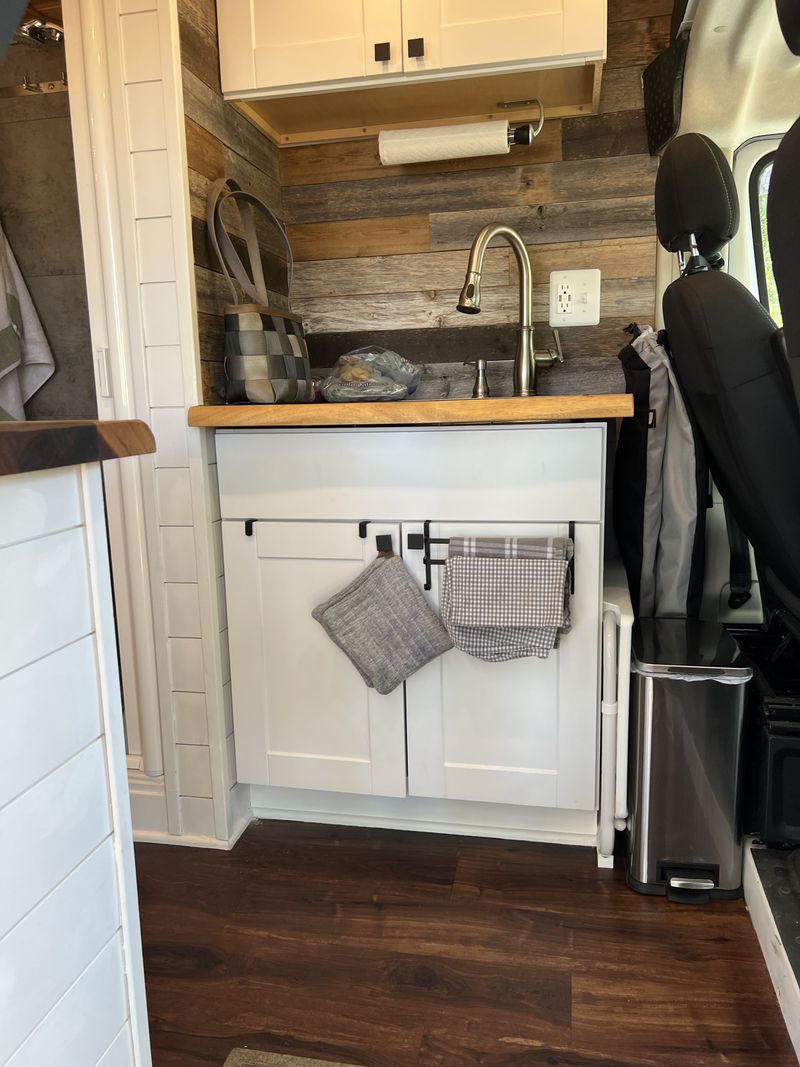 Picture 4/14 of a Fully off grid conversion for sale in West Mifflin, Pennsylvania