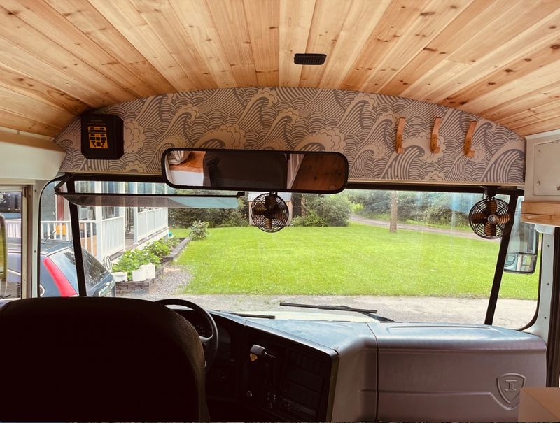 Picture 3/16 of a Beautiful New England Skoolie for sale in Buxton, Maine
