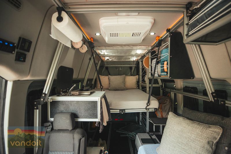 Picture 4/28 of a 2019 Highroof EL Vandoit DO Model for sale in Blue Springs, Missouri