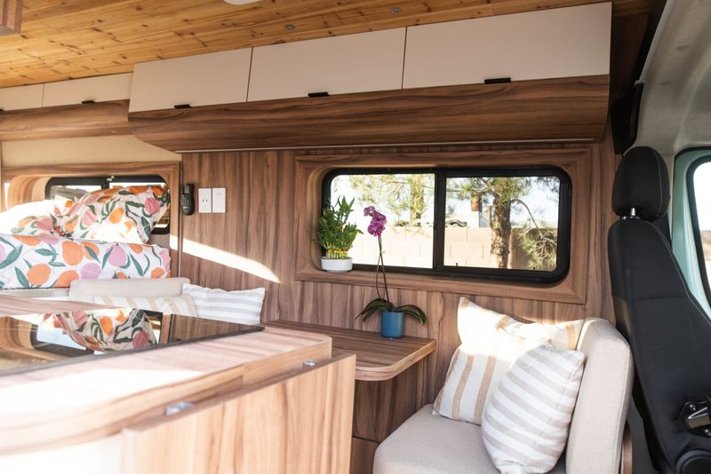 Picture 3/23 of a Brittany - The home on wheels by Mybushotel for sale in Las Vegas, Nevada