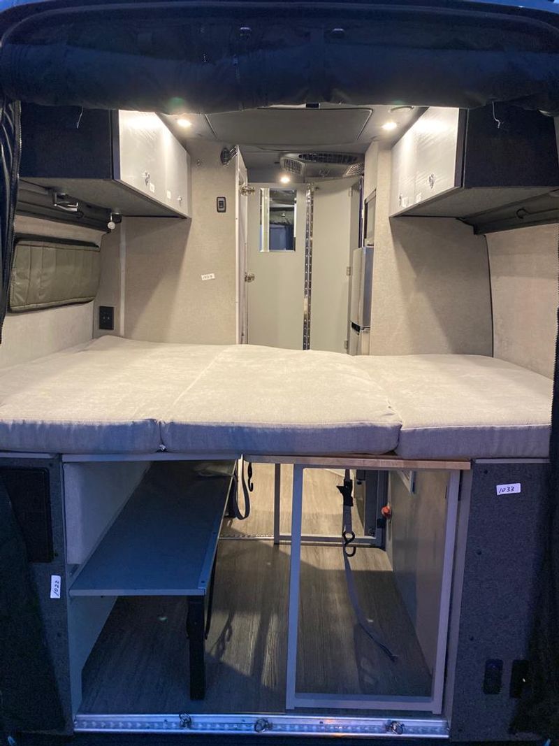 Picture 5/13 of a Mercedes  Sprinter High Roof 2500 4x4 2022 Mod. 1100A for sale in Montclair, California