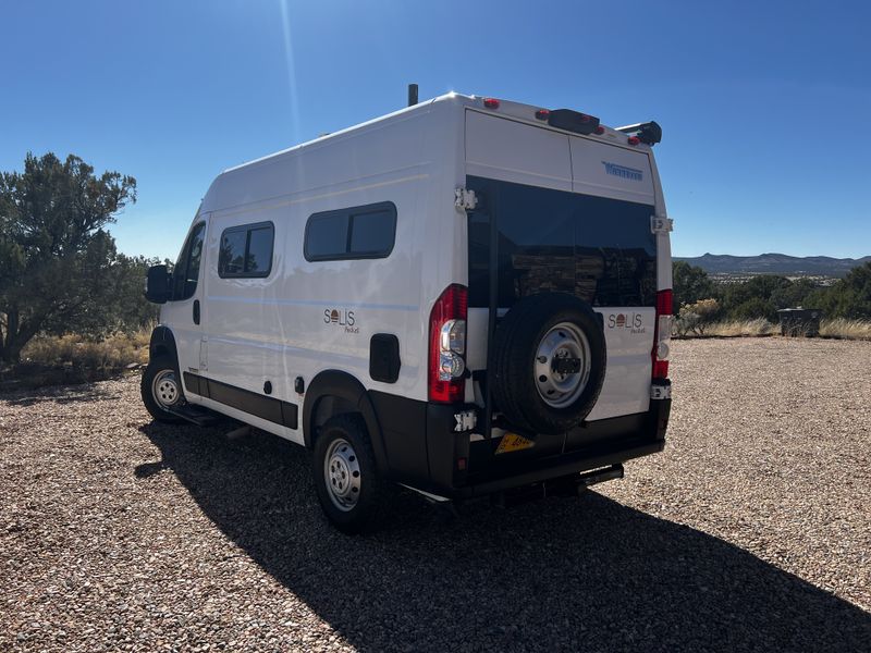 Picture 4/27 of a 2022 Winnebago Solis Pocket 36A for sale in Santa Fe, New Mexico