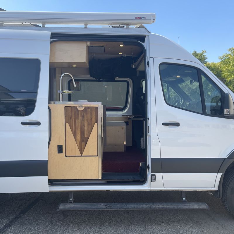 Picture 2/16 of a Comfortably Seats & Sleeps 4 Camper Van for sale in Minneapolis, Minnesota