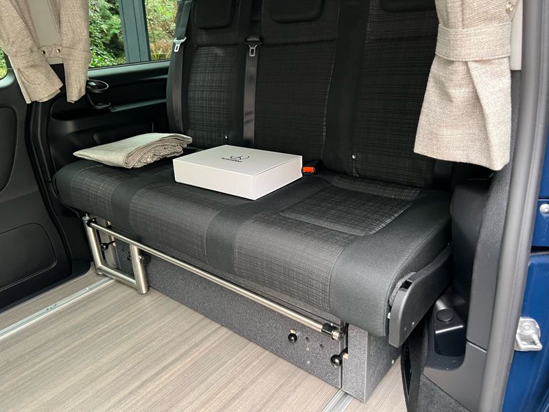 Picture 4/6 of a 2021 Mercedes Metris Peacevans Weekender Conversion (new) for sale in Seattle, Washington