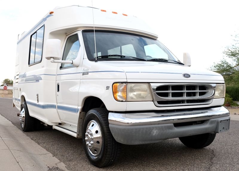 Picture 2/23 of a 1998 Ford Chinook Premier for sale in Glendale, Arizona