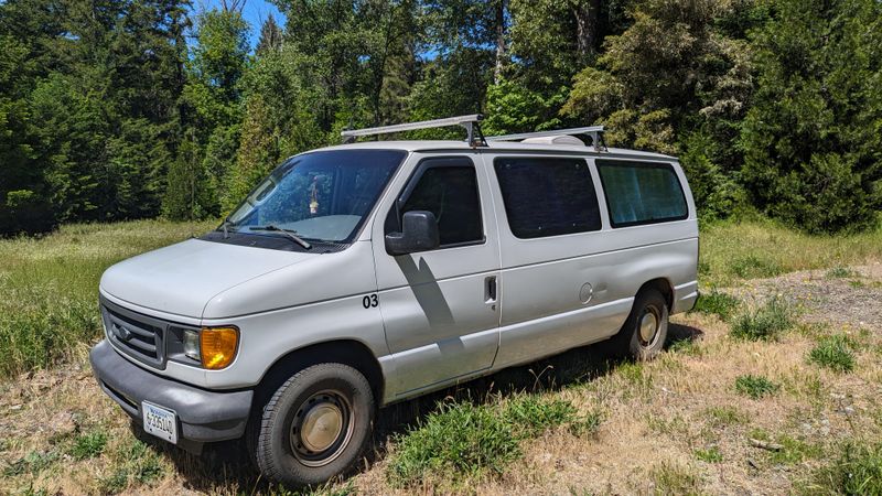 Picture 2/18 of a 2003 Ford E-150 stealthy camper van build for sale in Linden, Michigan