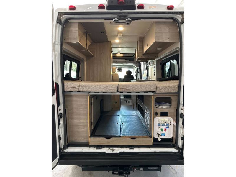 Picture 5/41 of a Winnebago 2023 Solis 59P for sale in Compton, California